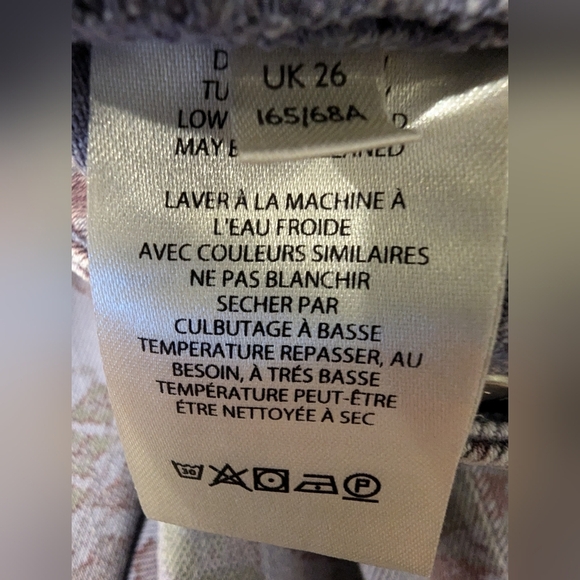 Anthropologie The Slim Boyfriend Jeans by Pilcro, blue with boho print Size 26 - Picture 10 of 17